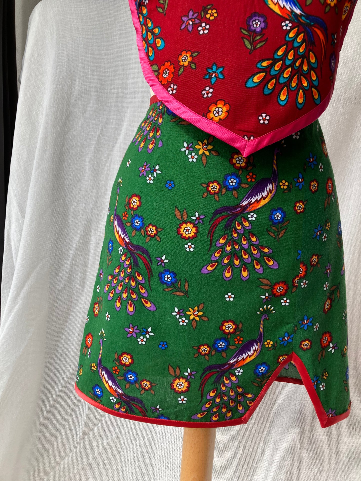 Floral and Peacock Retro Skirt Green